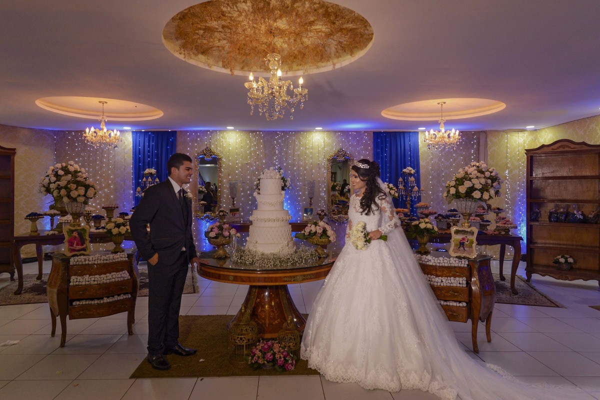 Os noivos e o bolo fortaleza