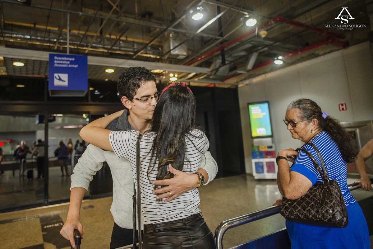 Ensaio de casamento no aeroporto