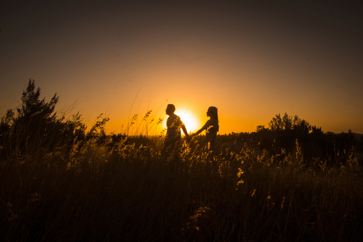 Noivos no por do sol