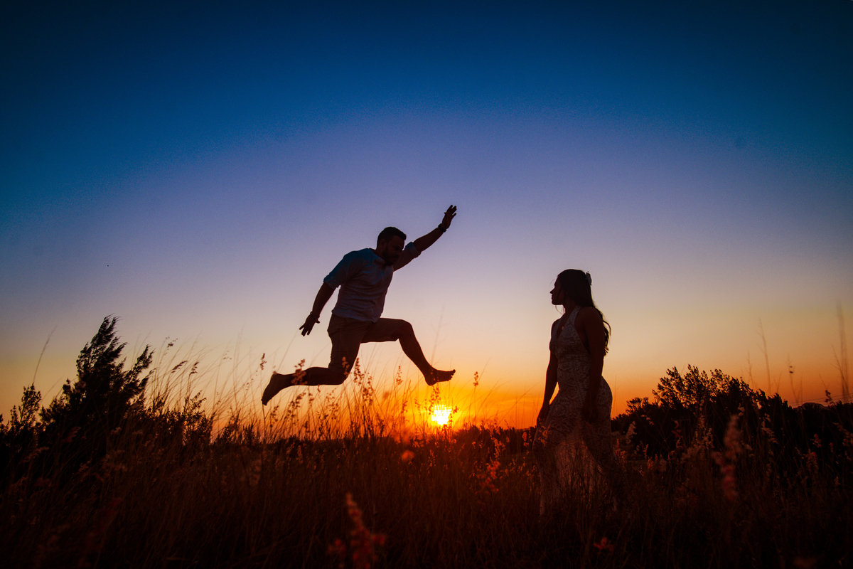 Noivos no por do sol de Combuco