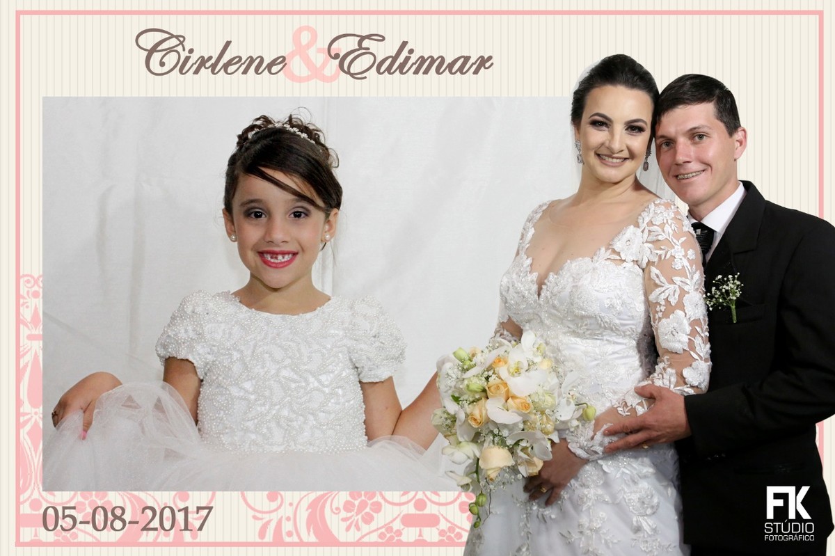 FOTO NA HORA - FK Studio - Guarapari ES - Fotografos de Gurapari - Cirlene e EdimarFOTO NA HORA - FK Studio - Guarapari ES - Fotografos de Gurapari - Cirlene e Edimar