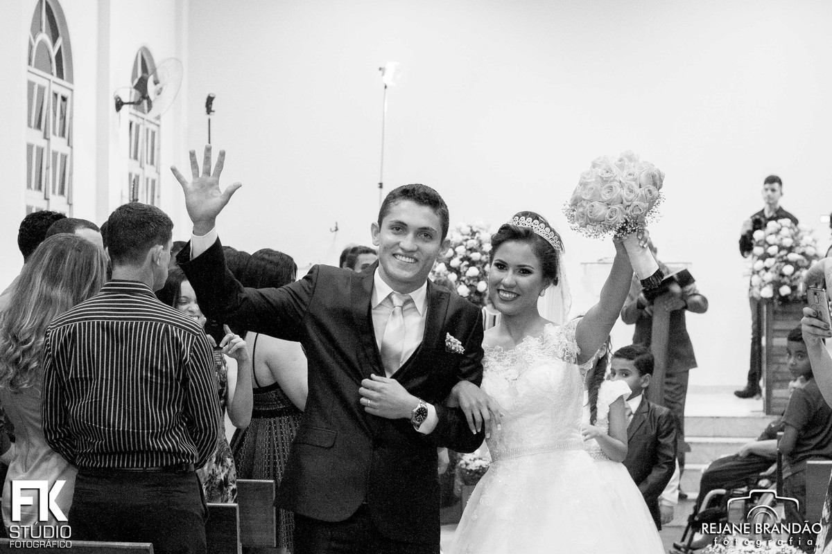 Saida dos noivos-Elaine e Rafael