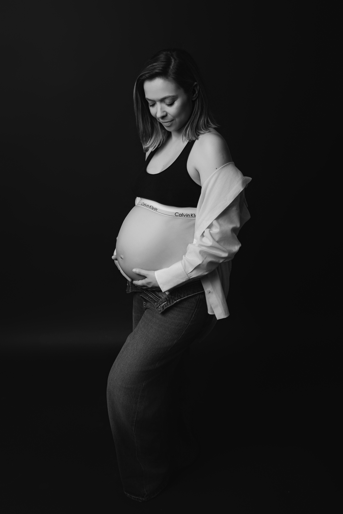 fotografia gravida a preto e branco na wise element