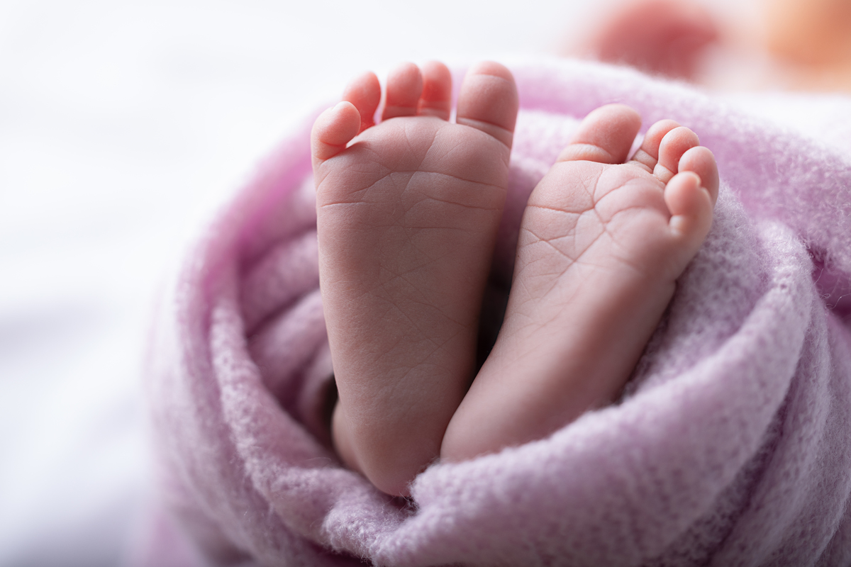 foto pés recem nascido