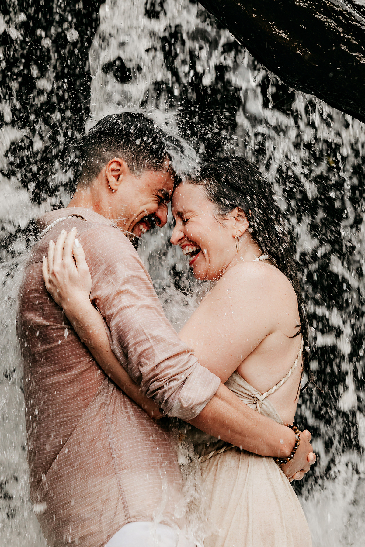 Ensaio pré wedding Cachoeira do Astor em Brotas SP