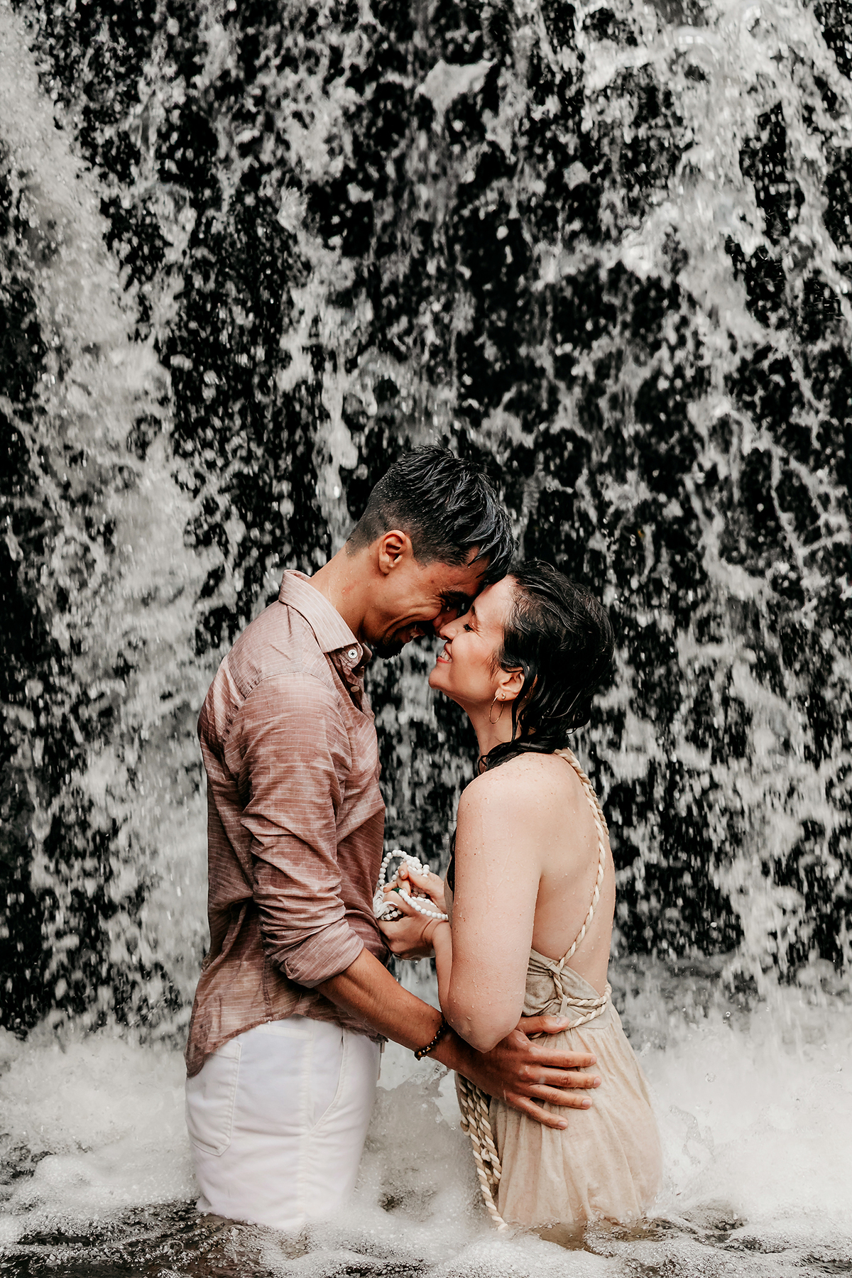 Ensaio pré wedding Cachoeira do Astor em Brotas SP