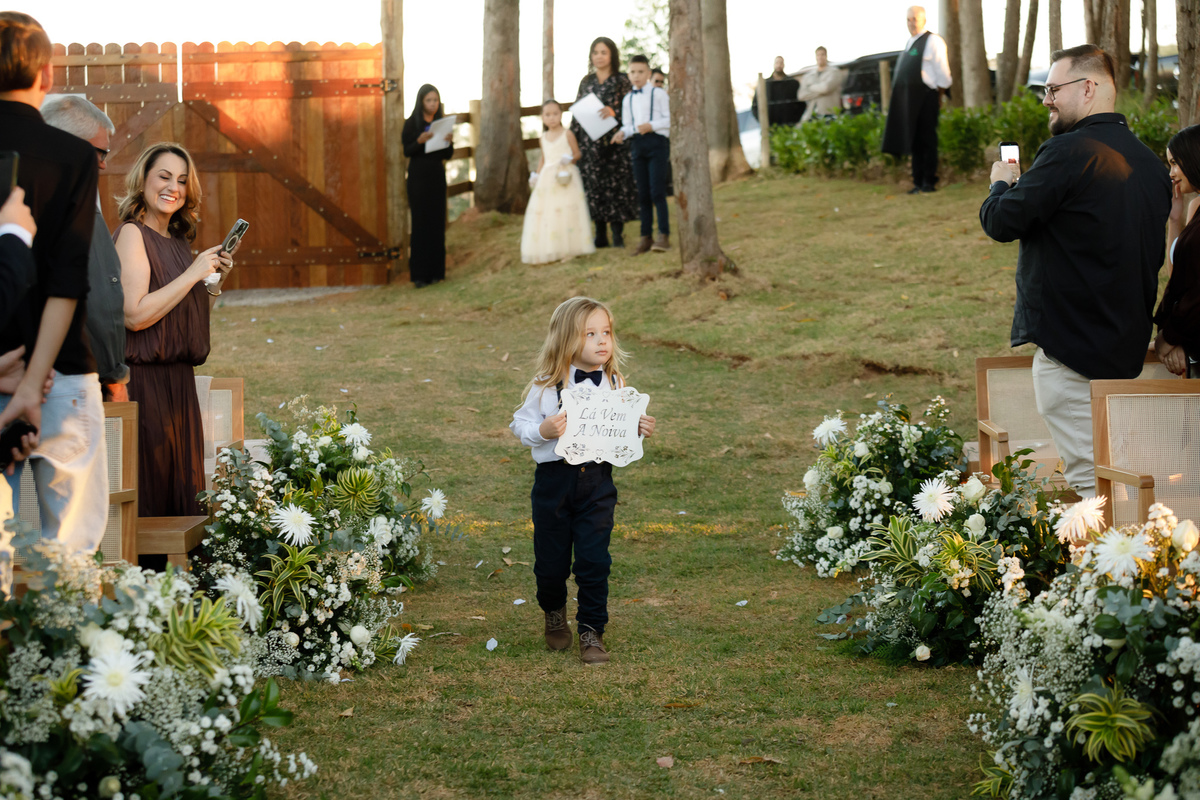 Casamento Júlia e Murilo no Sítio Pirilampo em Jacutinga MG