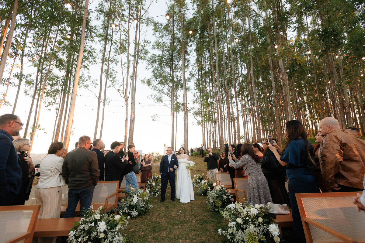 Casamento Júlia e Murilo no Sítio Pirilampo em Jacutinga MG