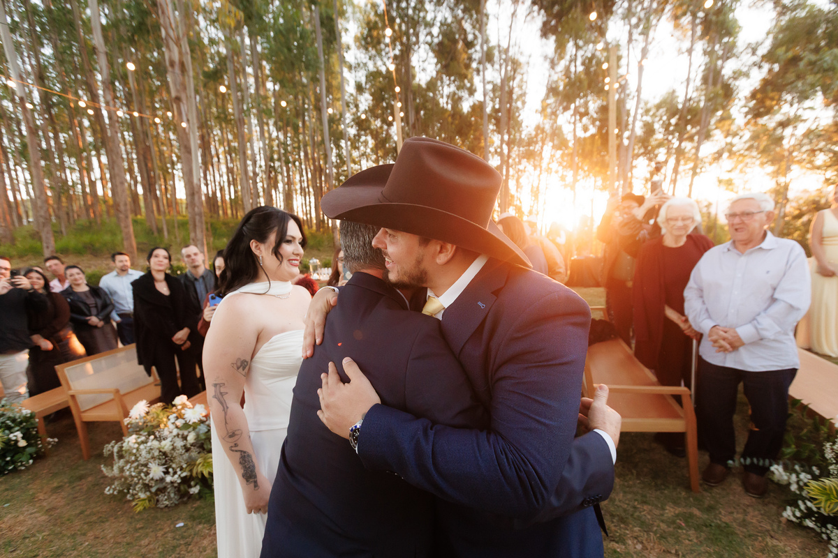 Casamento Júlia e Murilo no Sítio Pirilampo em Jacutinga MG
