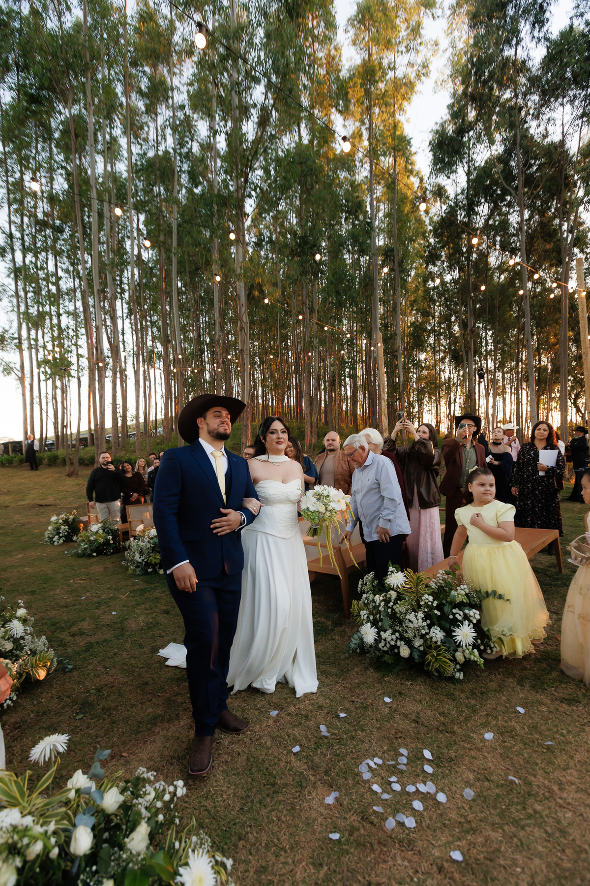 Casamento Júlia e Murilo no Sítio Pirilampo em Jacutinga MG