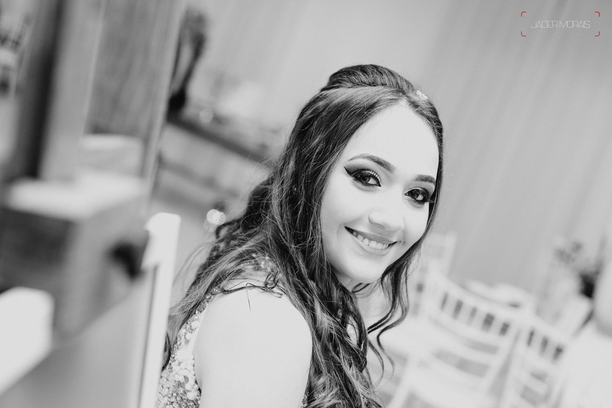 Fotografia de Aniversário Debutante Espaço Bazilia Couto Eventos Hortolandia SP 