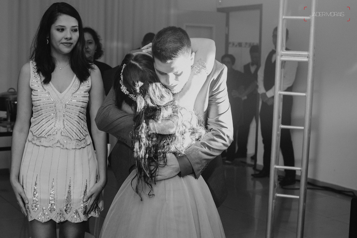 Fotografia de Aniversário Debutante Espaço Bazilia Couto Eventos Hortolandia SP 