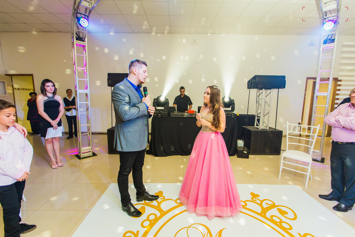 Fotografia de Aniversário Debutante Espaço Bazilia Couto Eventos Hortolandia SP 