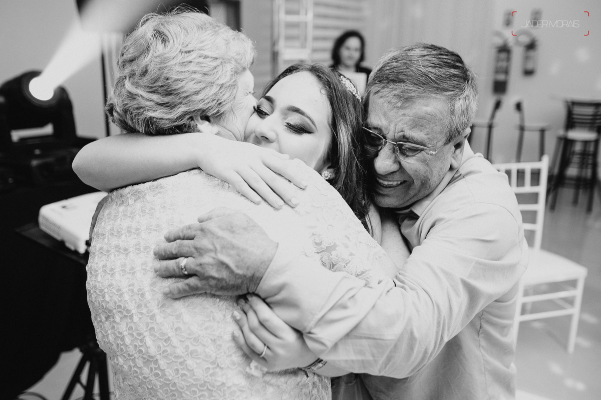 Fotografia de Aniversário Debutante Espaço Bazilia Couto Eventos Hortolandia SP 