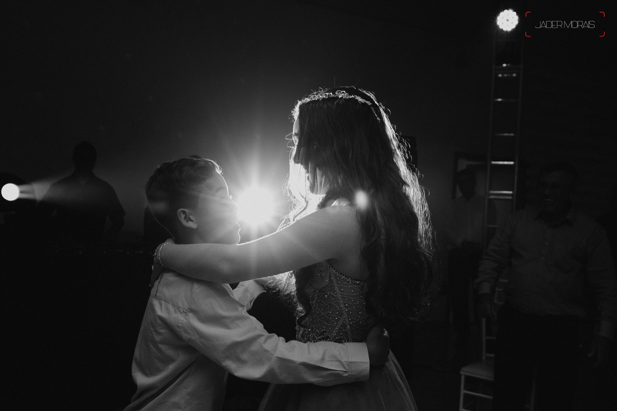 Fotografia de Aniversário Debutante Espaço Bazilia Couto Eventos Hortolandia SP 