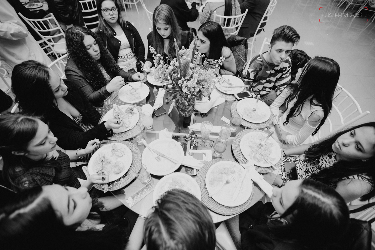 Fotografia de Aniversário Debutante Espaço Bazilia Couto Eventos Hortolandia SP 