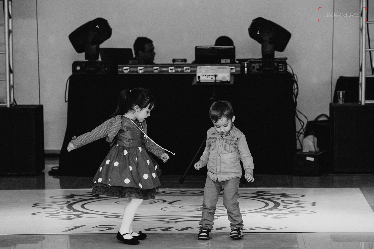 Fotografia de Aniversário Debutante Espaço Bazilia Couto Eventos Hortolandia SP 