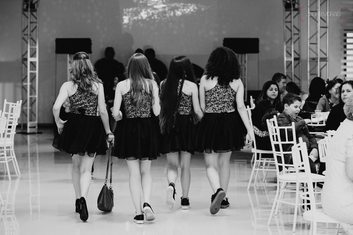 Fotografia de Aniversário Debutante Espaço Bazilia Couto Eventos Hortolandia SP 