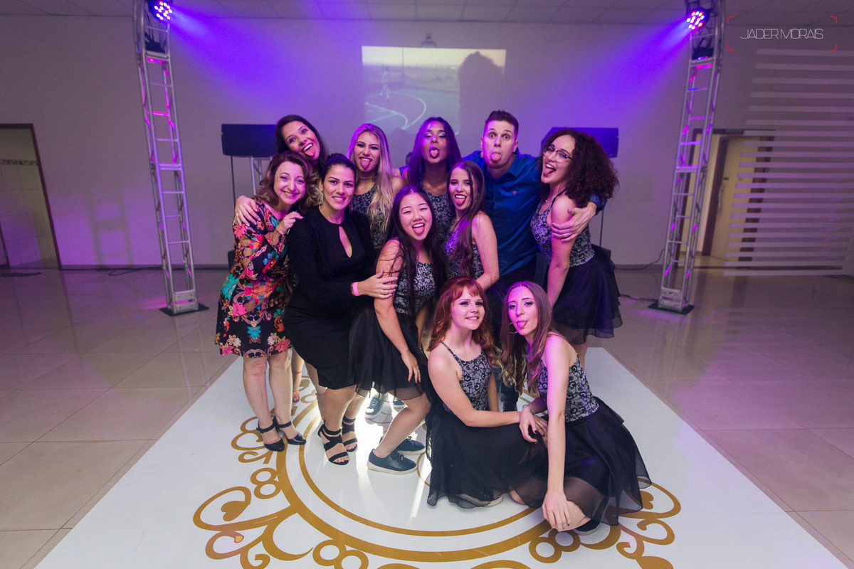 Fotografia de Aniversário Debutante Espaço Bazilia Couto Eventos Hortolandia SP 