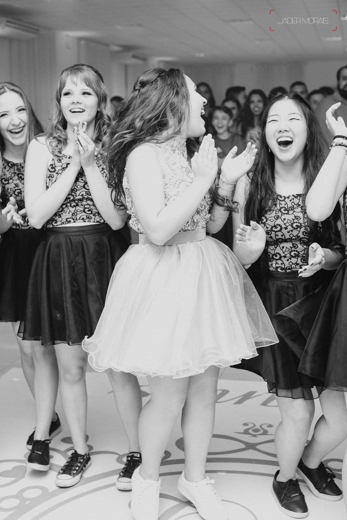 Fotografia de Aniversário Debutante Espaço Bazilia Couto Eventos Hortolandia SP 