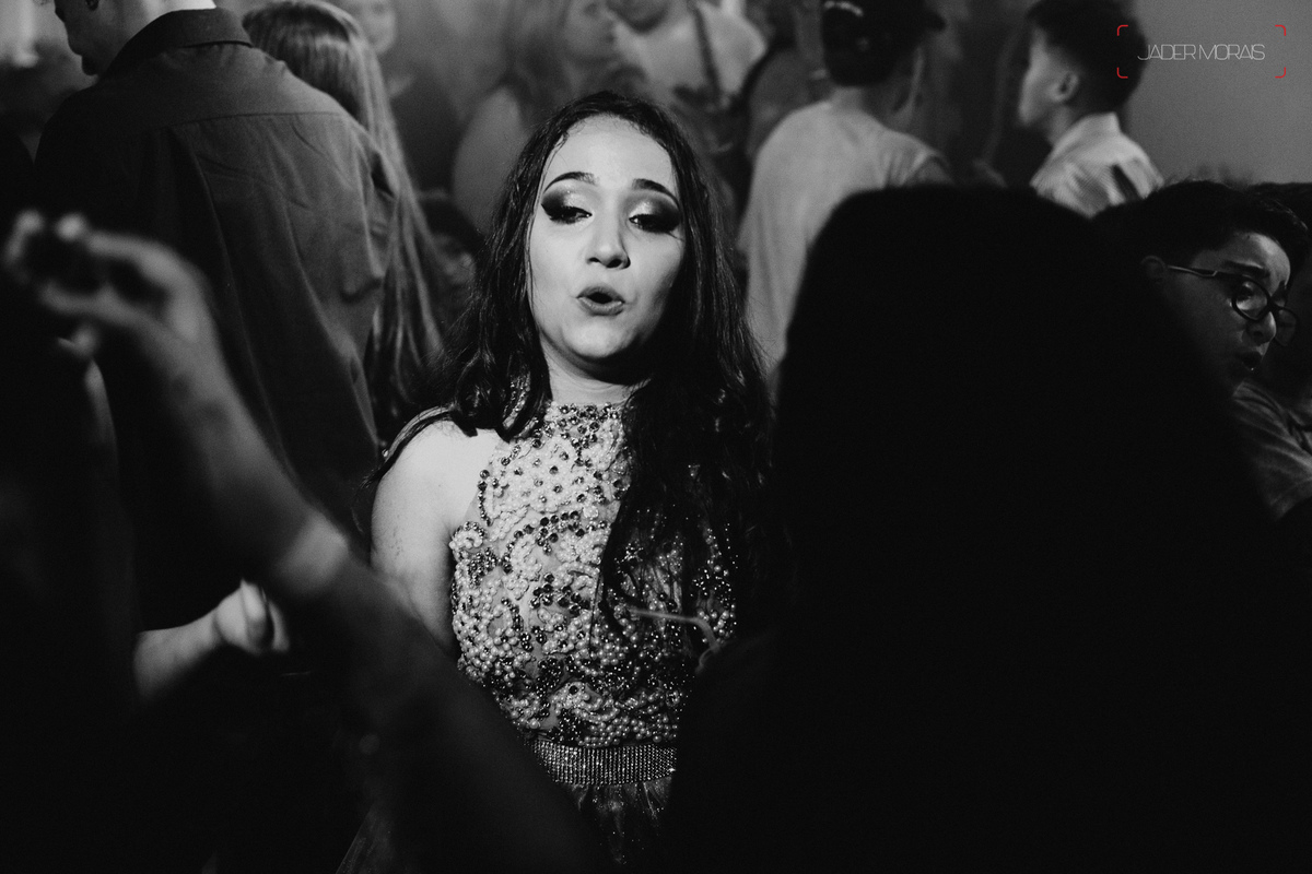 Fotografia de Aniversário Debutante Espaço Bazilia Couto Eventos Hortolandia SP 