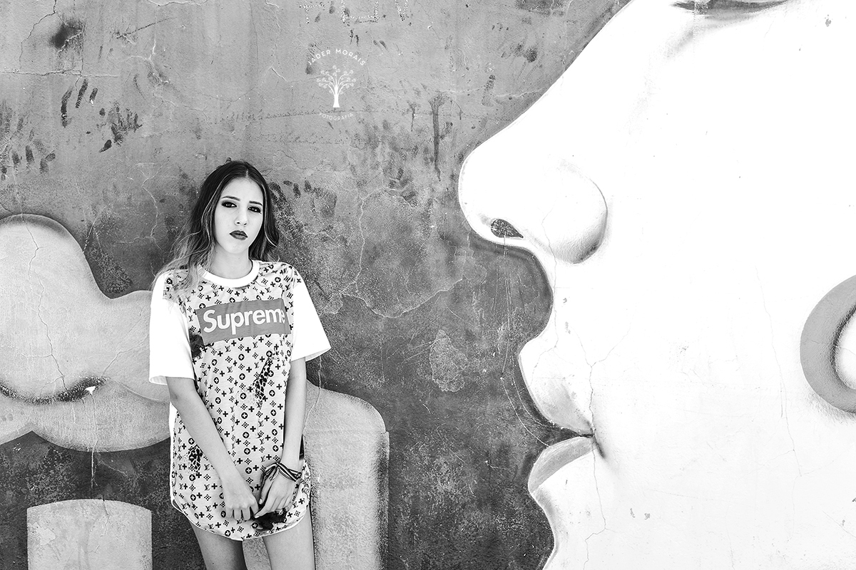 ensaio-15-anos-giovana-estilo-livre-preto-e-branco