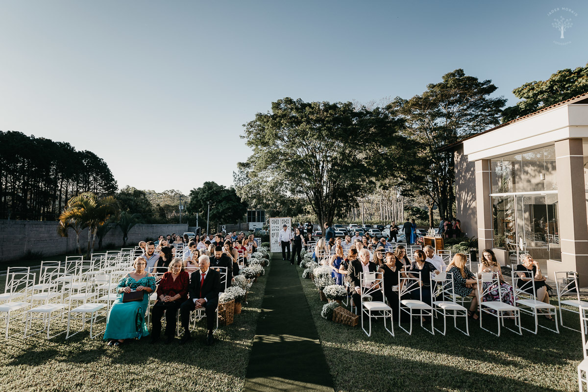convidados-chegando-para-cerimônia