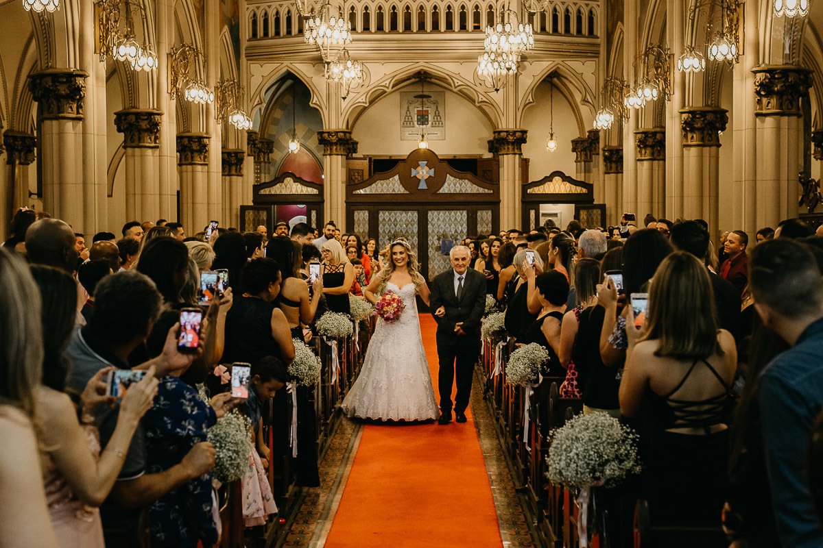 entrada-da-noiva-com-pai