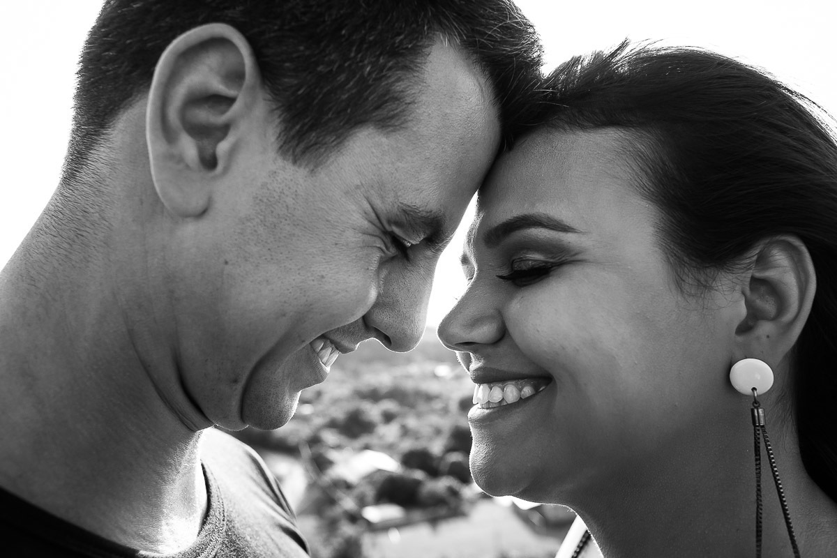 casal-sorrindo-em-alpinas-valinhos-sp