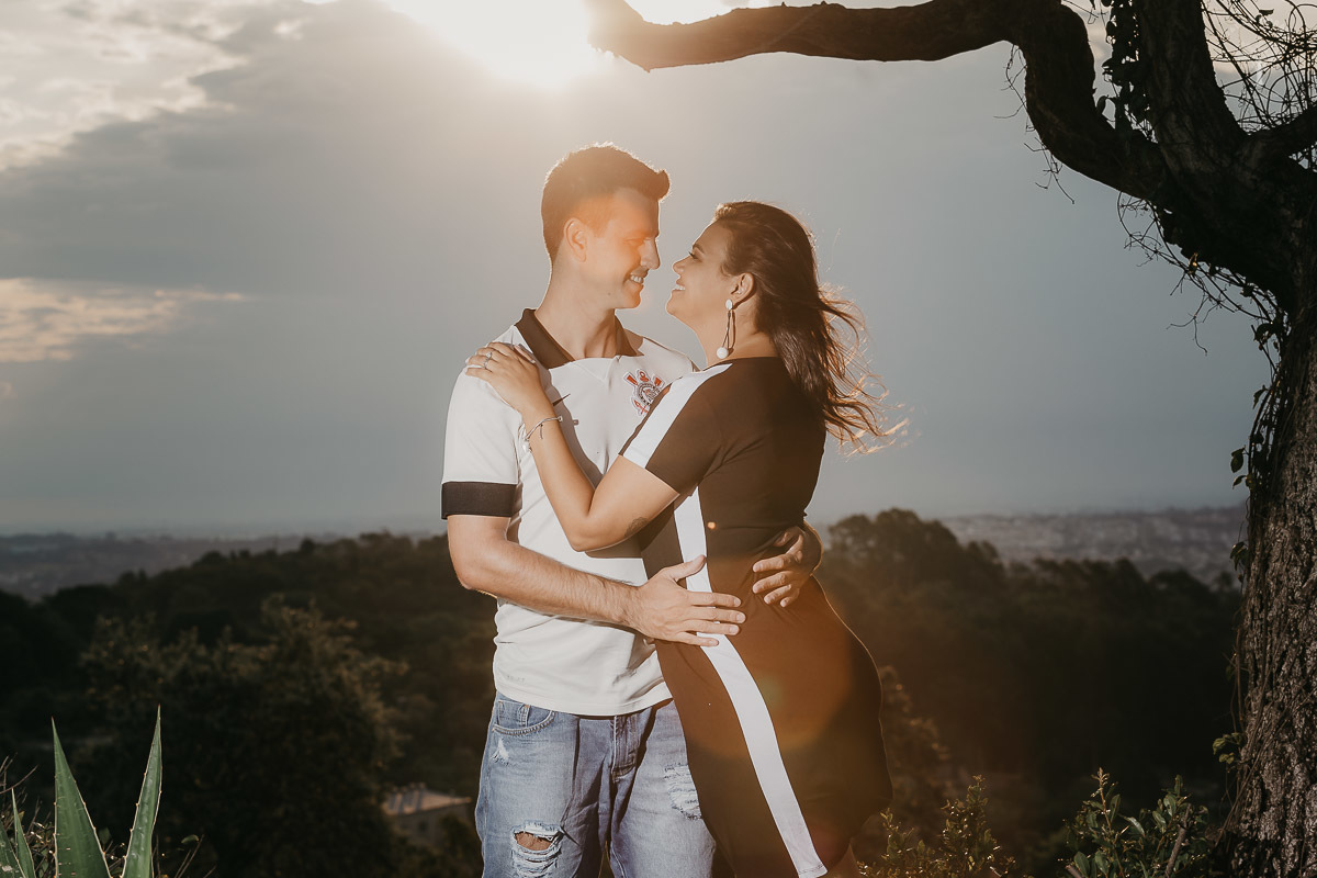 casal-namora-ao-por-do-sol-valinhos-sp