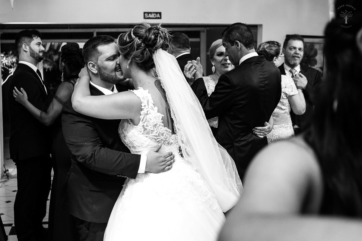 Fotografia de Casamento Matriz São Sebastião Valinhos SP