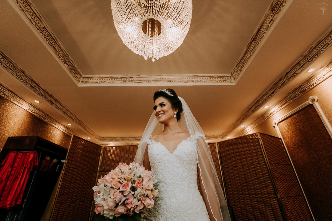 noiva andressa posa para foto no making of