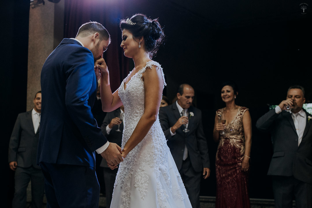 primeira dança dos noivos no castelo dos vinhais em vinhedo sp