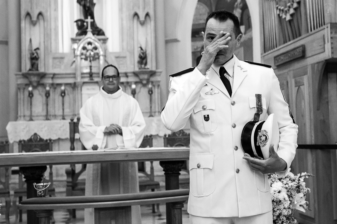 noivo felipe chora ao ver a noiva adriana matriz são sebastião sp