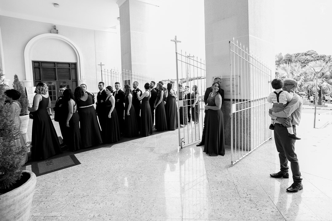 foto-entrada-dos-padrinhos-casamento-vinhedo