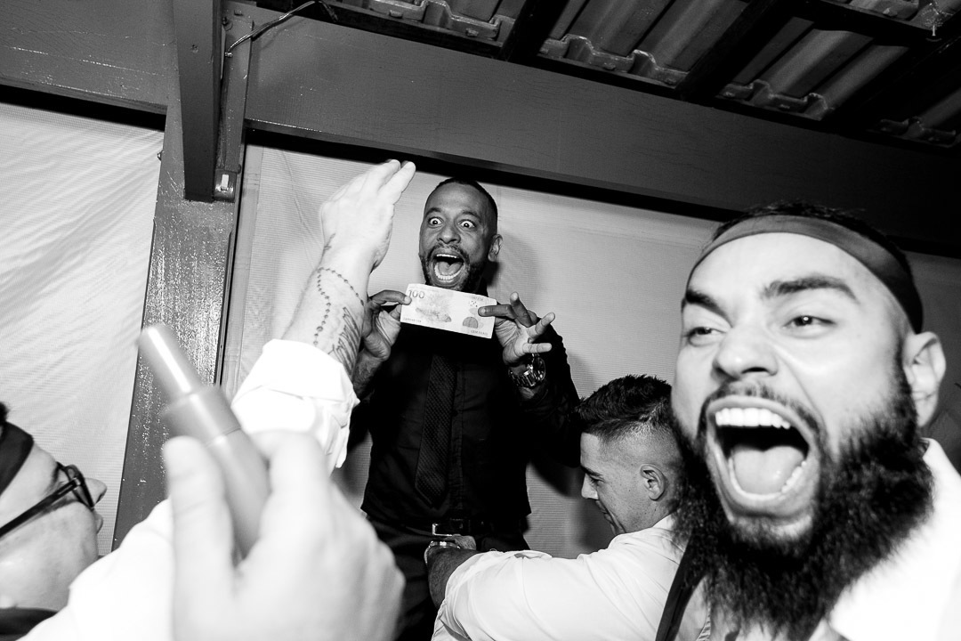 padrinho-nota-cem-reais-casamento-chacara-bressan-louveira-sp