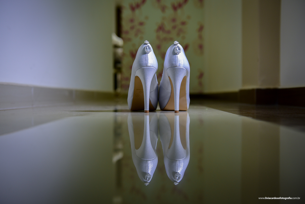 Sapato de noiva, sempre a melhor escolha com saltos altos.