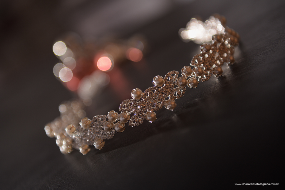 TIARA DE NOIVA COM PEROLAS