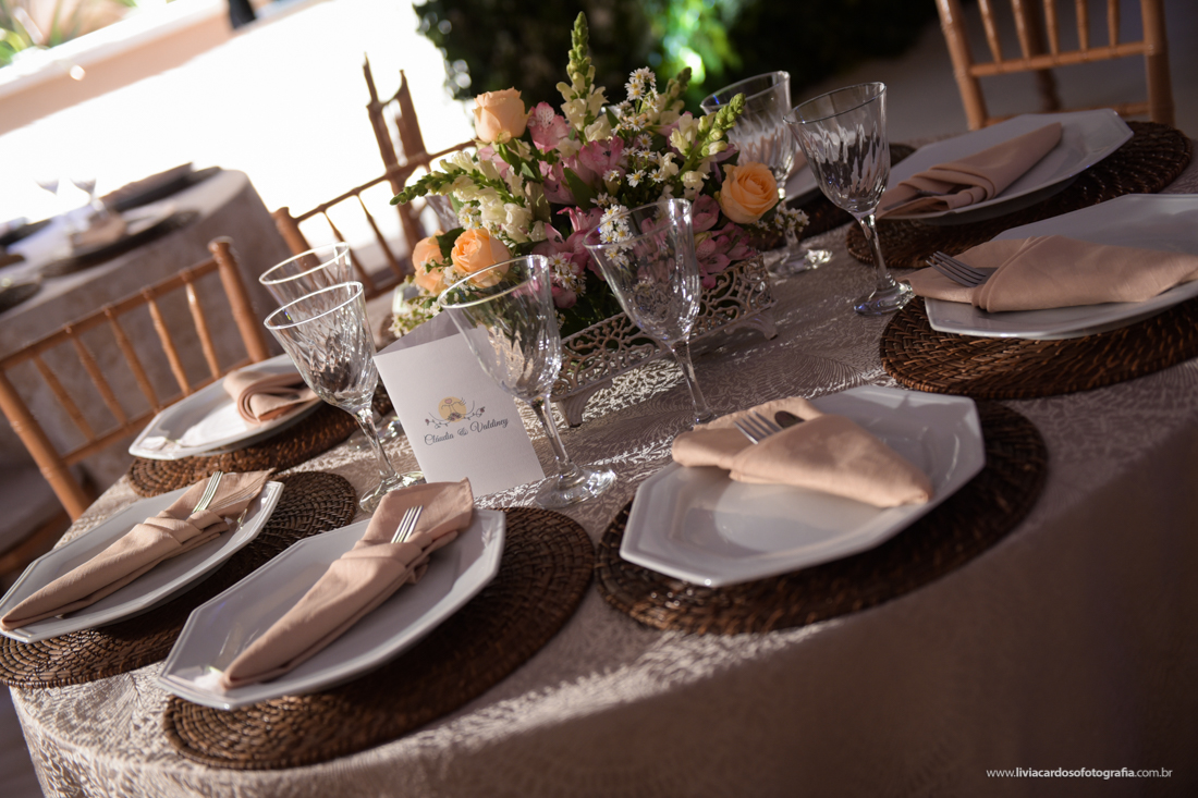 LIVIA CARDOSO FOTOGRAFIA - CASAMENTO - NOIVOS - WEDDING - VESTIDO DE NOIVA