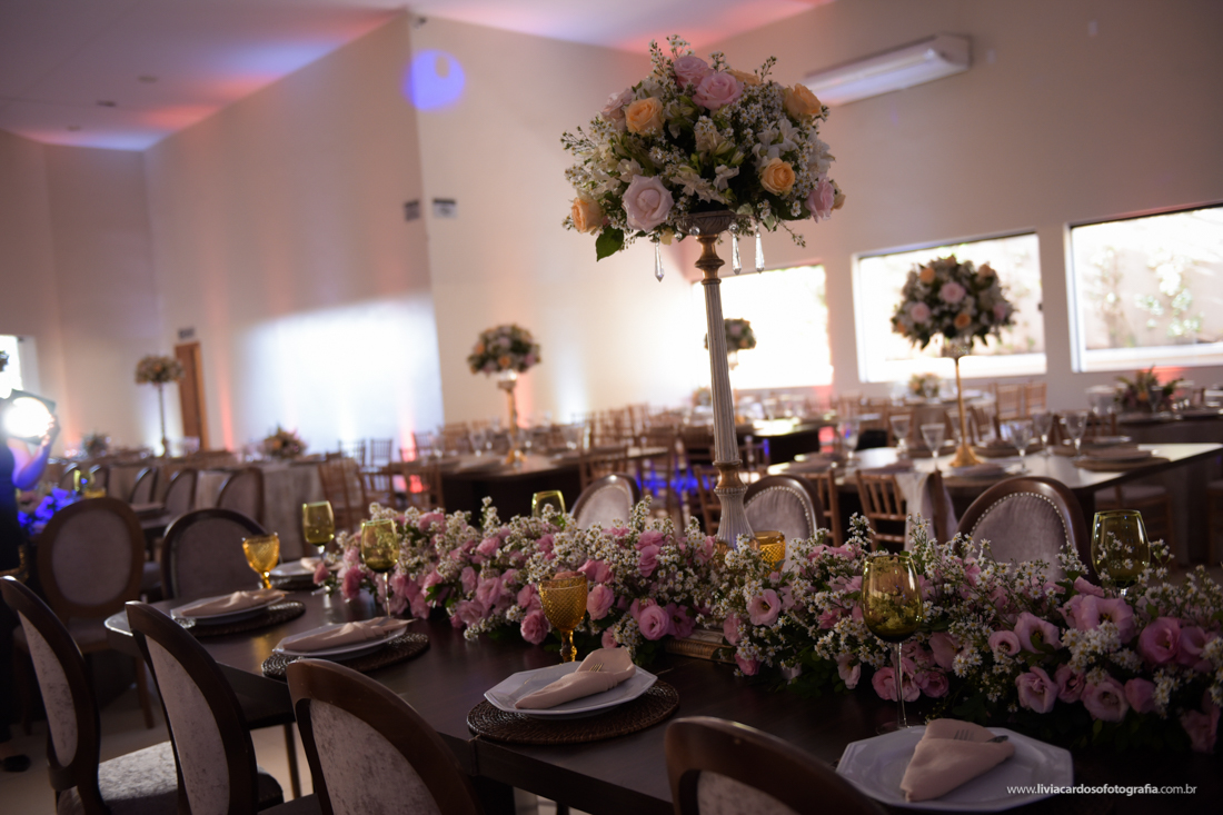 LIVIA CARDOSO FOTOGRAFIA - CASAMENTO - NOIVOS - WEDDING - VESTIDO DE NOIVA