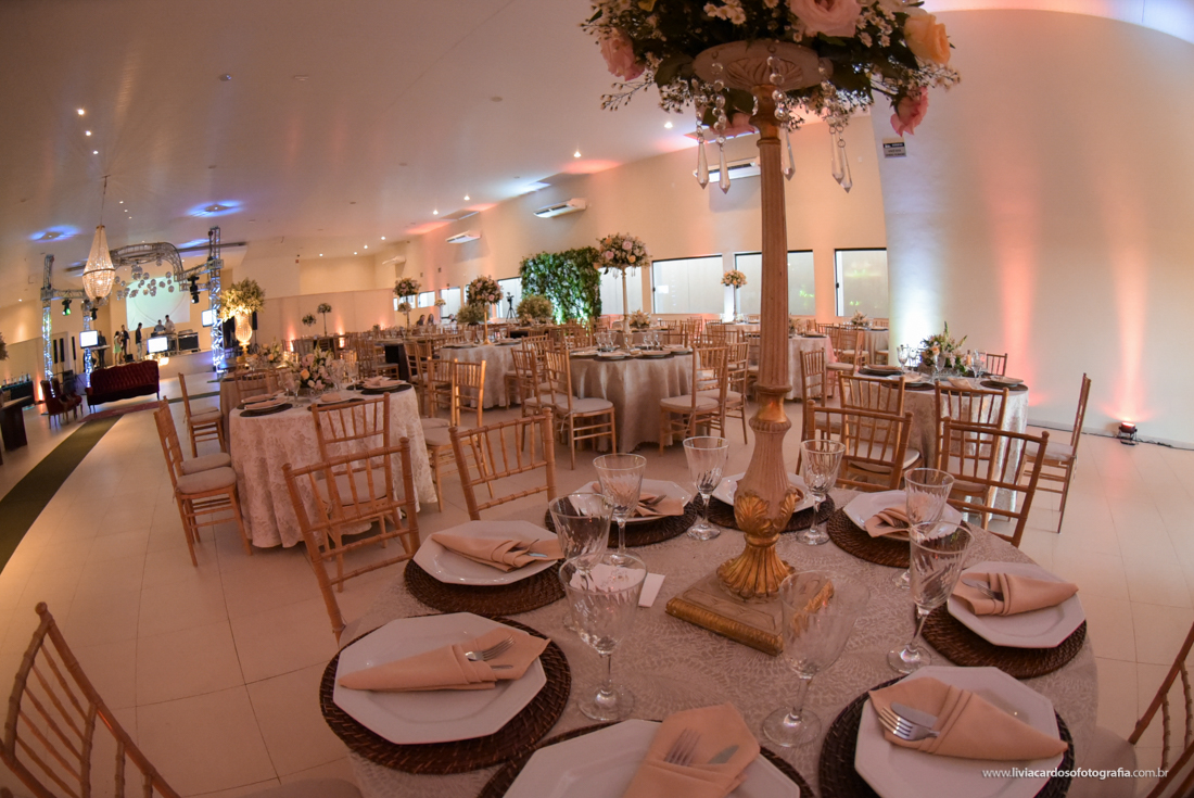 LIVIA CARDOSO FOTOGRAFIA - CASAMENTO - NOIVOS - WEDDING - VESTIDO DE NOIVA