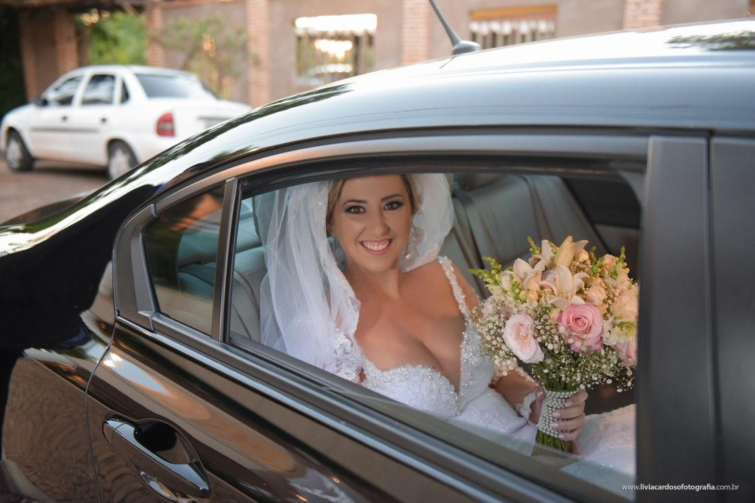 LIVIA CARDOSO FOTOGRAFIA - CASAMENTO - NOIVOS - WEDDING - VESTIDO DE NOIVA