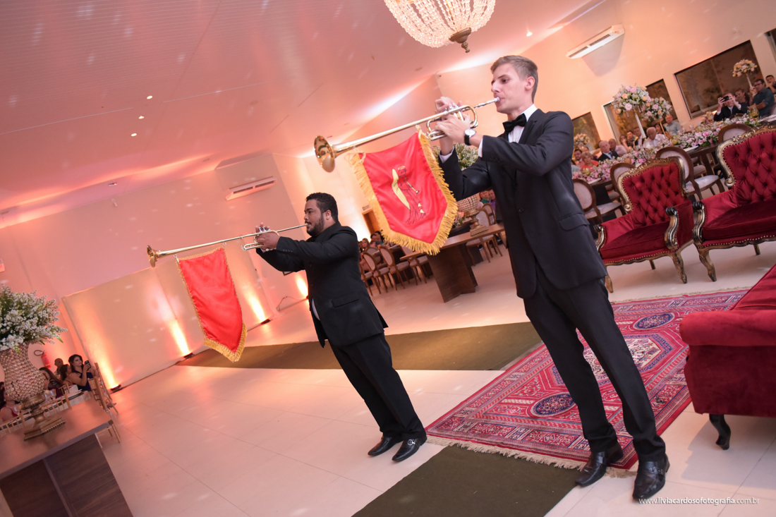 LIVIA CARDOSO FOTOGRAFIA - CASAMENTO - NOIVOS - WEDDING - VESTIDO DE NOIVA