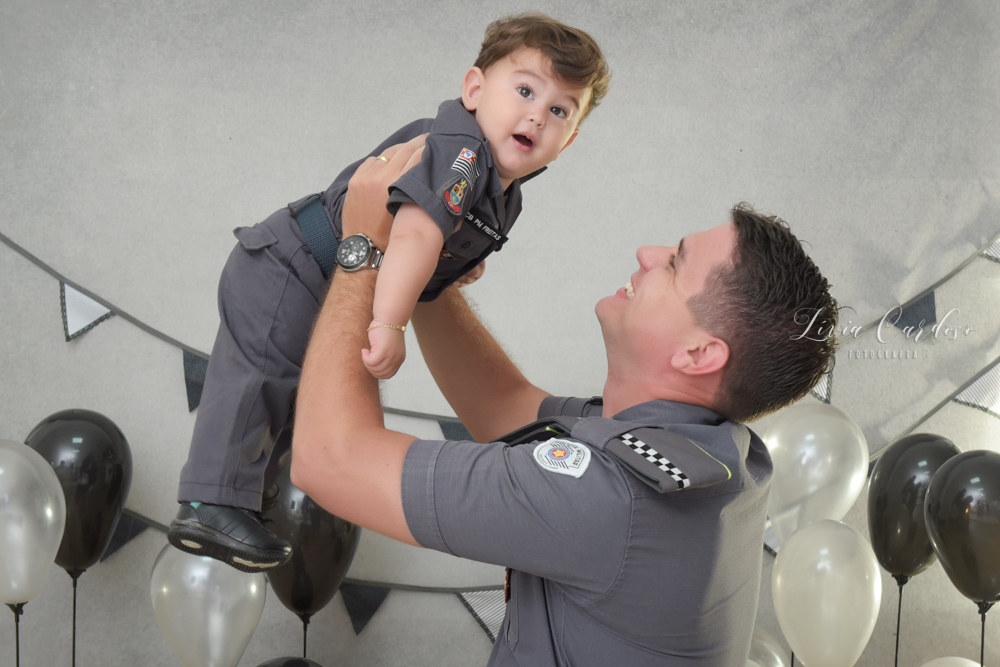 SMASH THE CAKE COM TEMA DA POLICIA MILITAR, FOTOGRAFADO POR LIVIA CARDOSO