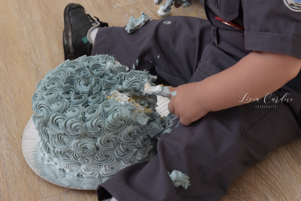 SMASH THE CAKE COM TEMA DA POLICIA MILITAR, FOTOGRAFADO POR LIVIA CARDOSO