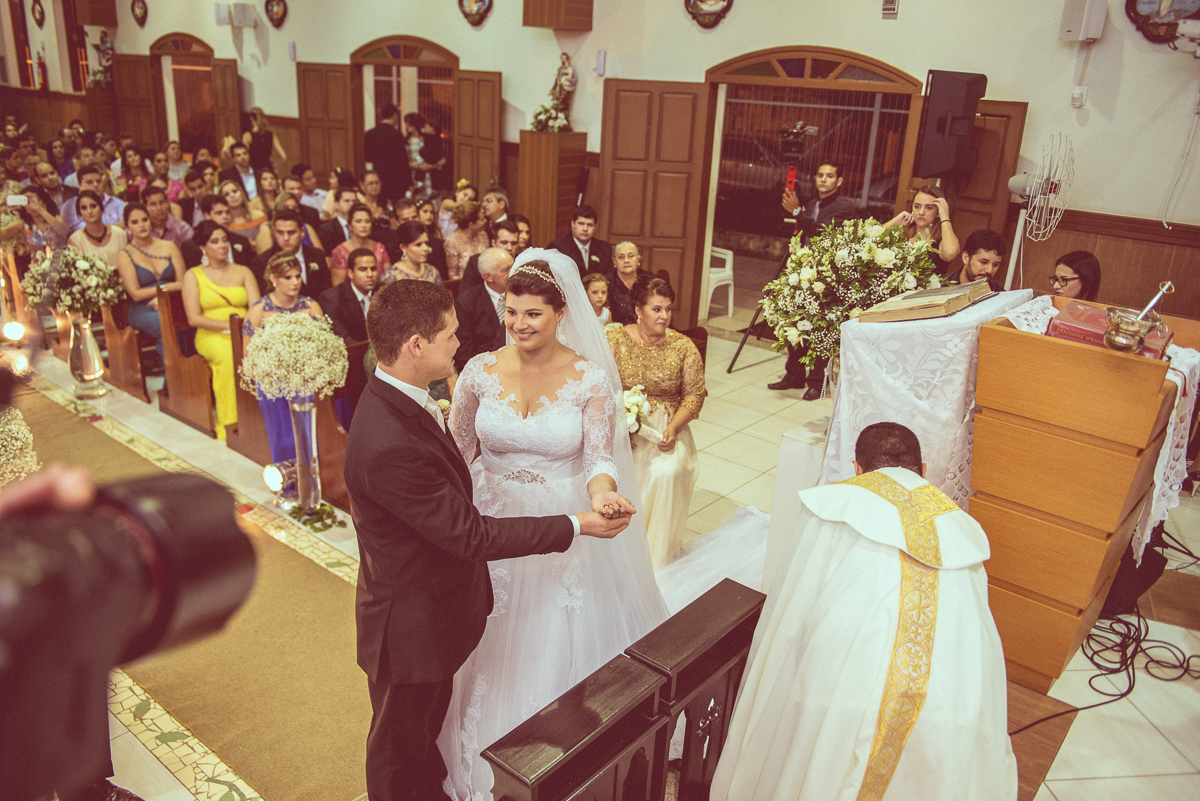 casamento joana e abel - cerimonia religiosa - igreja santa rita de cassia - charles studio