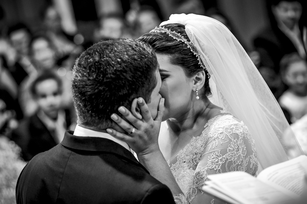 casamento joana e abel - cerimonia religiosa - igreja santa rita de cassia - charles studio