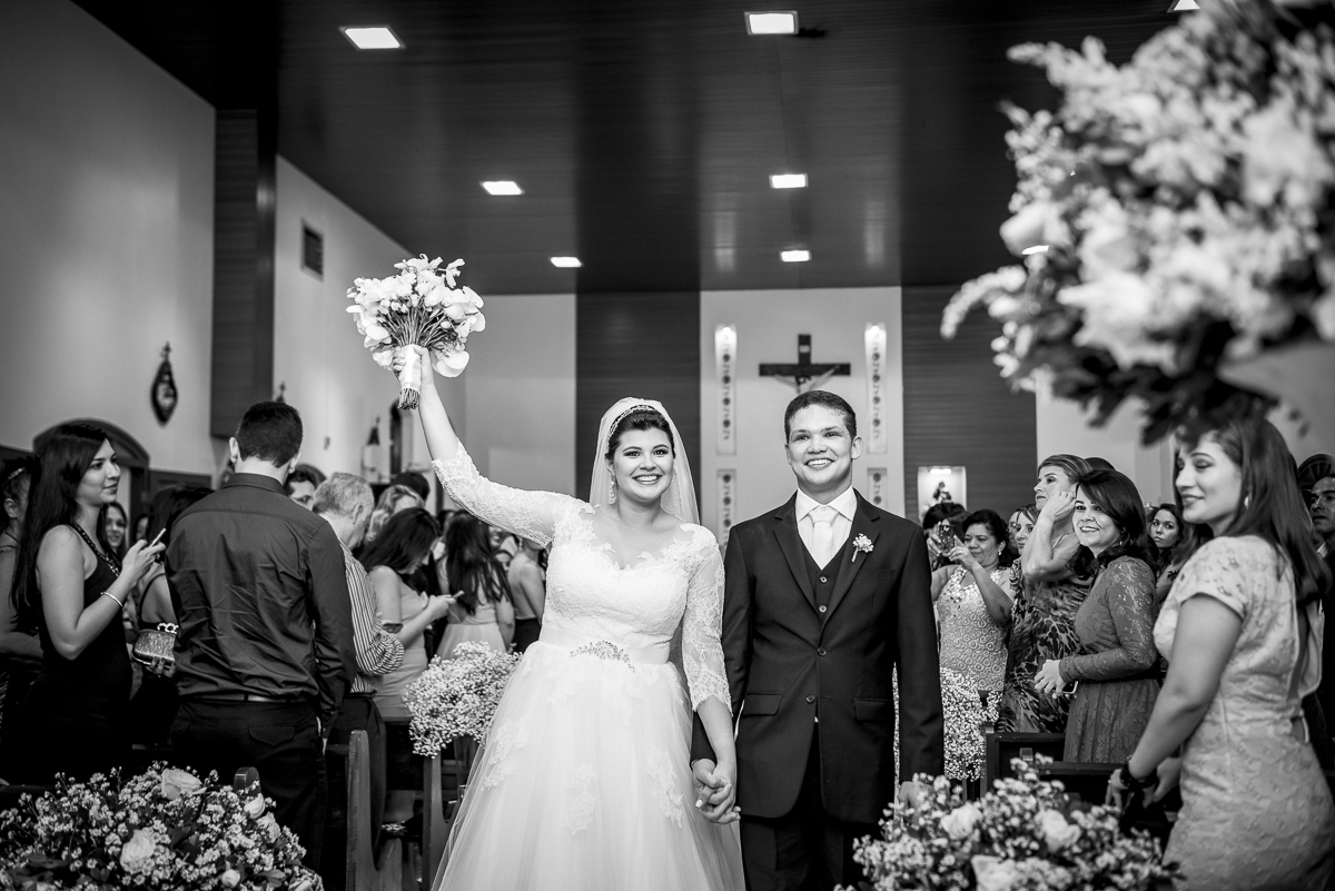 casamento joana e abel - cerimonia religiosa - igreja santa rita de cassia - charles studio