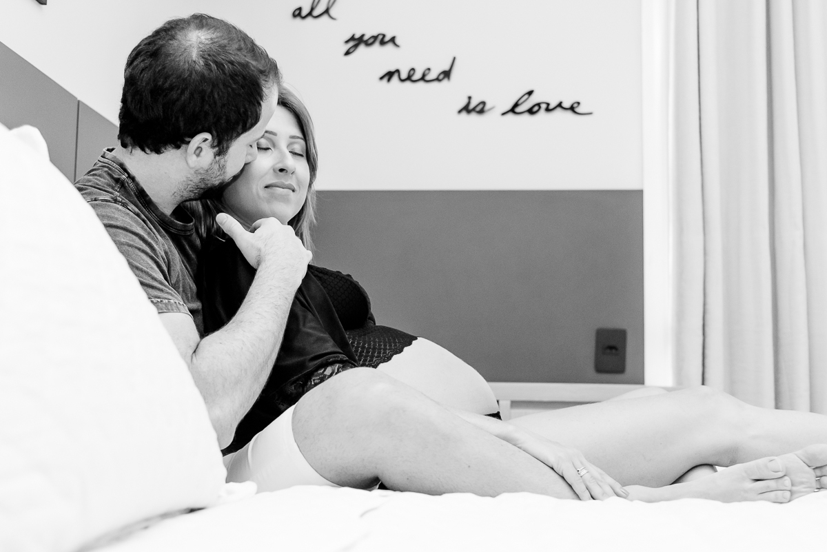 ensaio gestante em casa, lifestyle, rio de janeiro, Niterói, barra da tijuca, fotografia de gestante, grávidas rj, tati barros fotografia, ensaio em casa, gestante chique, gestante fitness