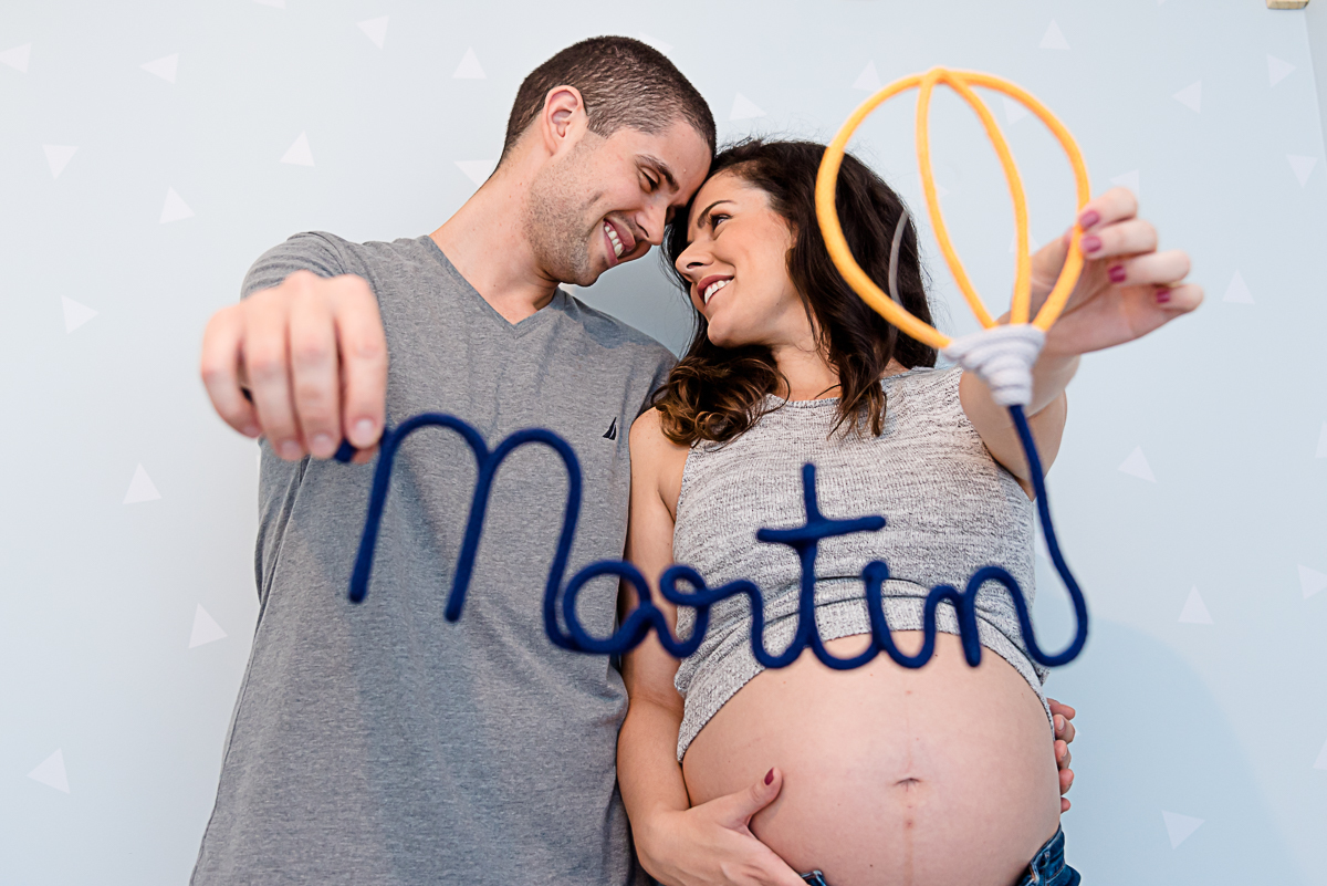 ensaio em casa, fotografia de gestante, fotografia de gestante rj, ensaio gestante, ensaio gestante rj, ensaio gestante com cachorro, foto de gestante, ensaio fotográfico gestante, ensaio gestante com pet, Tati Barros Fotografia